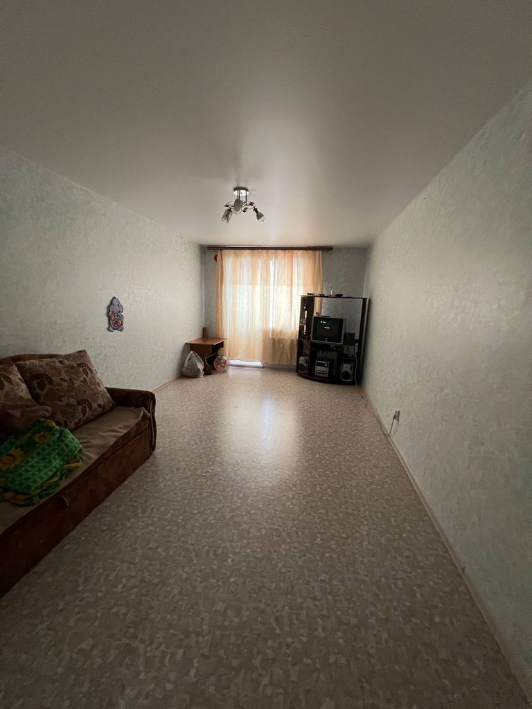 продам уютную 3х-комнатная квартиру, в г. Верхняя Тура, ул. Совхозная, д. 17.