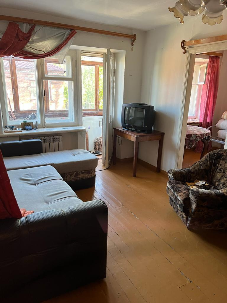 Продам двухкомнатную квартиру в центре