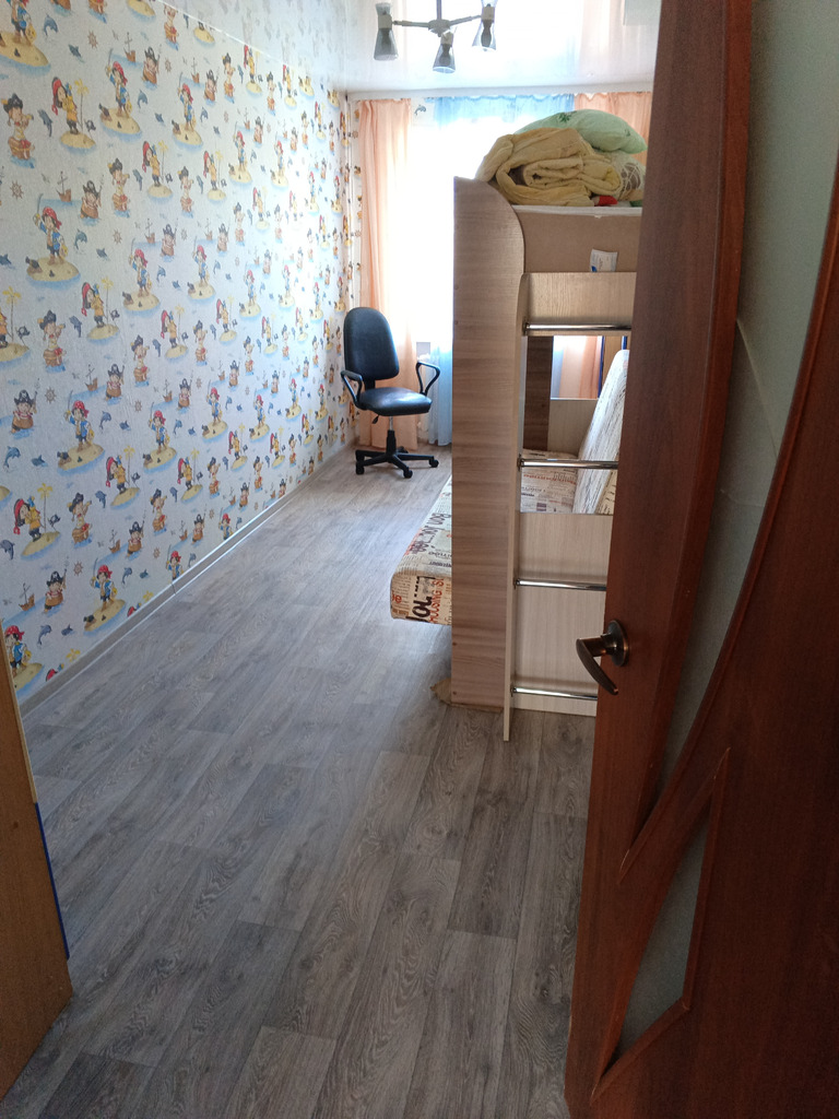 Сдам двух комнатную квартиру в центре