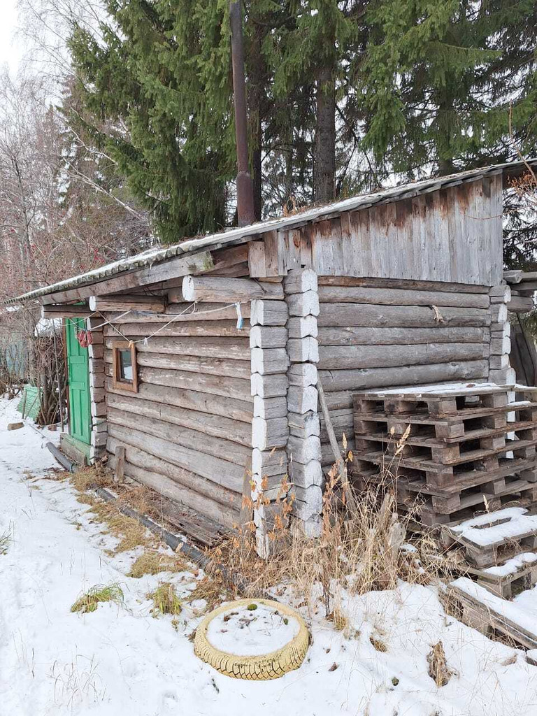 Продам сад с 2-этажным домом, баней