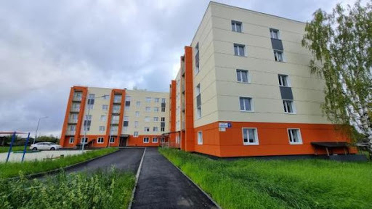 Сдам 2-х комнатную квартиру  89126445389